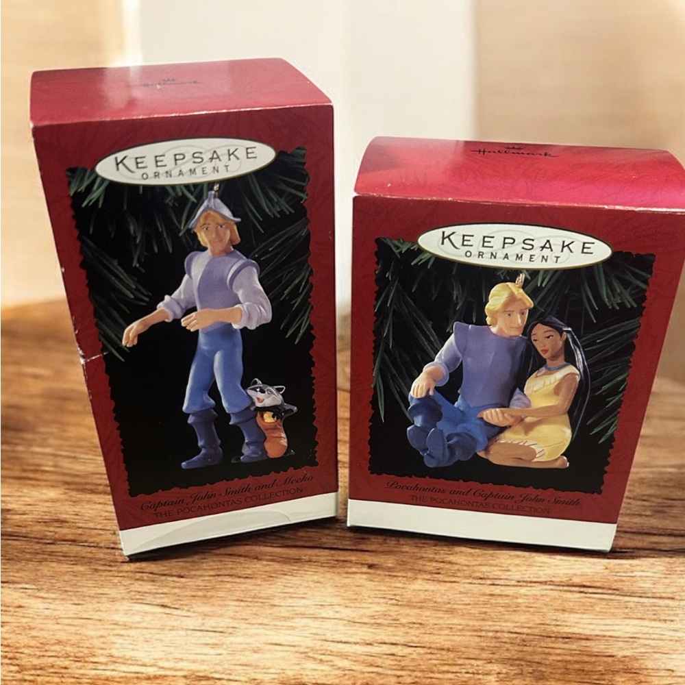 Hallmark Keepsake Ornament Pocahontas and John Smith Set=